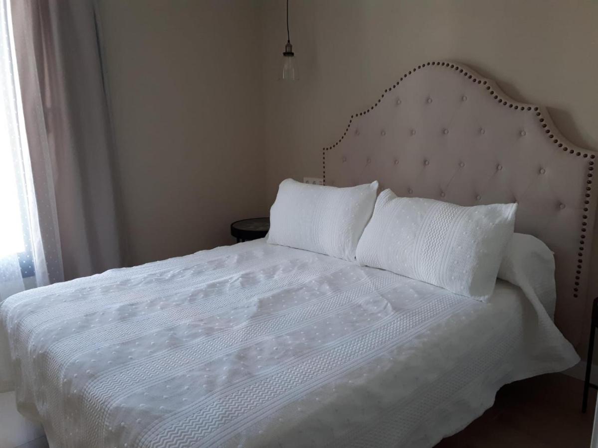 Casa La Palmera - Solo Familias Y Parejas โกนิล เด ลาฟรอนเตรา ภายนอก รูปภาพ